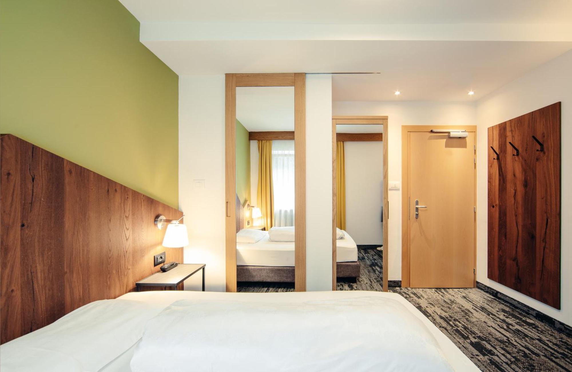 Hotel Ludwigshof & Luvina 트로데나 객실 사진