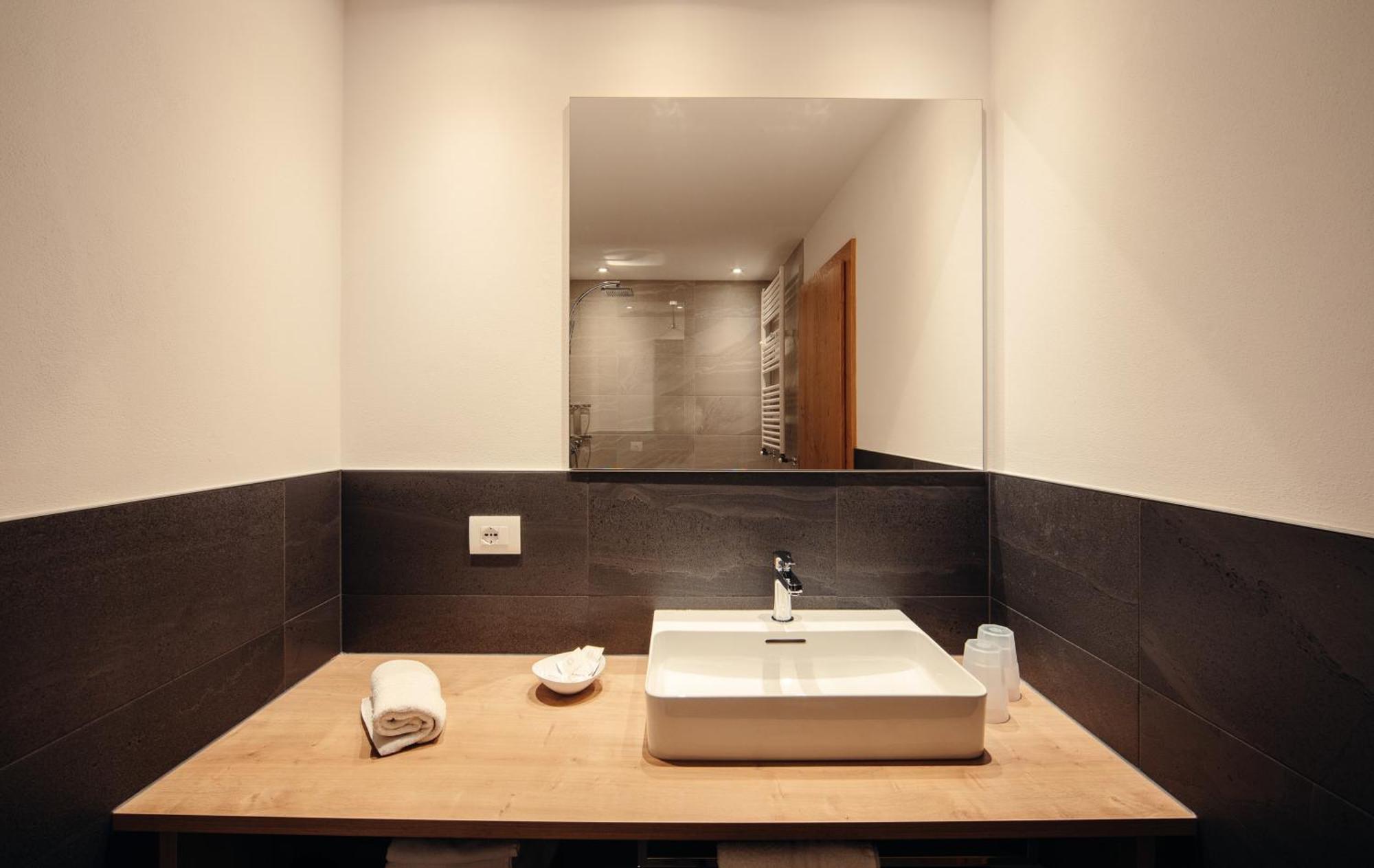 Hotel Ludwigshof & Luvina 트로데나 객실 사진