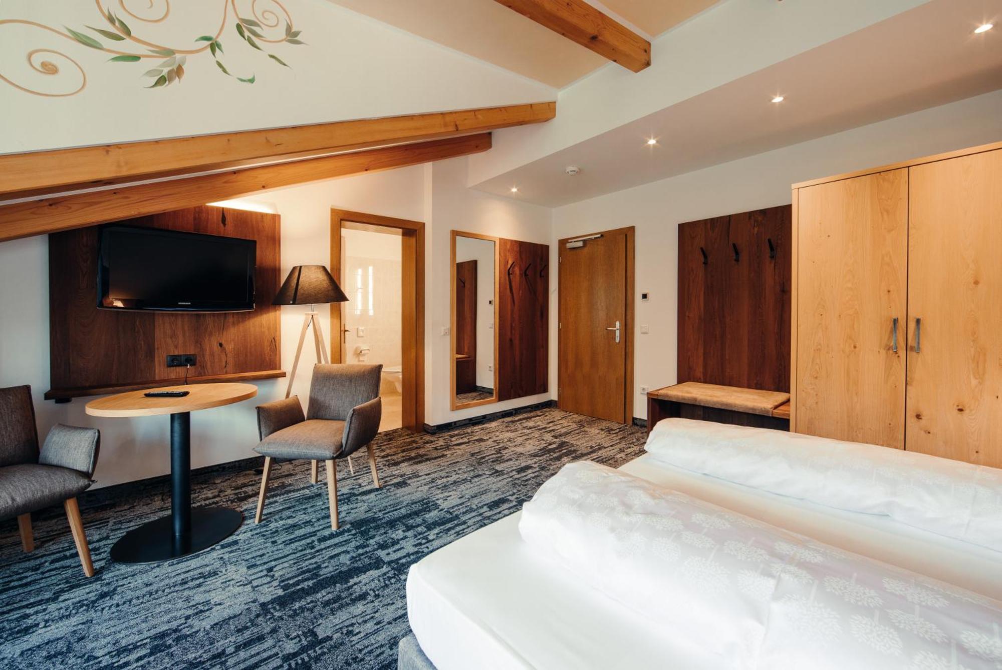 Hotel Ludwigshof & Luvina 트로데나 객실 사진